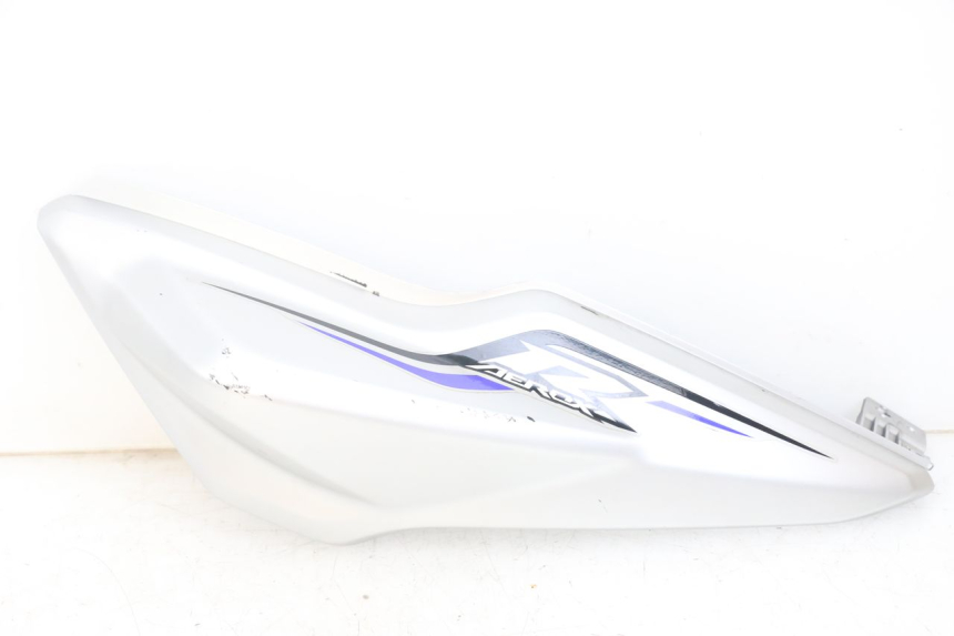 photo de LEFT REAR SIDE PANEL YAMAHA AEROX 2T 50 (2013 - 2017)