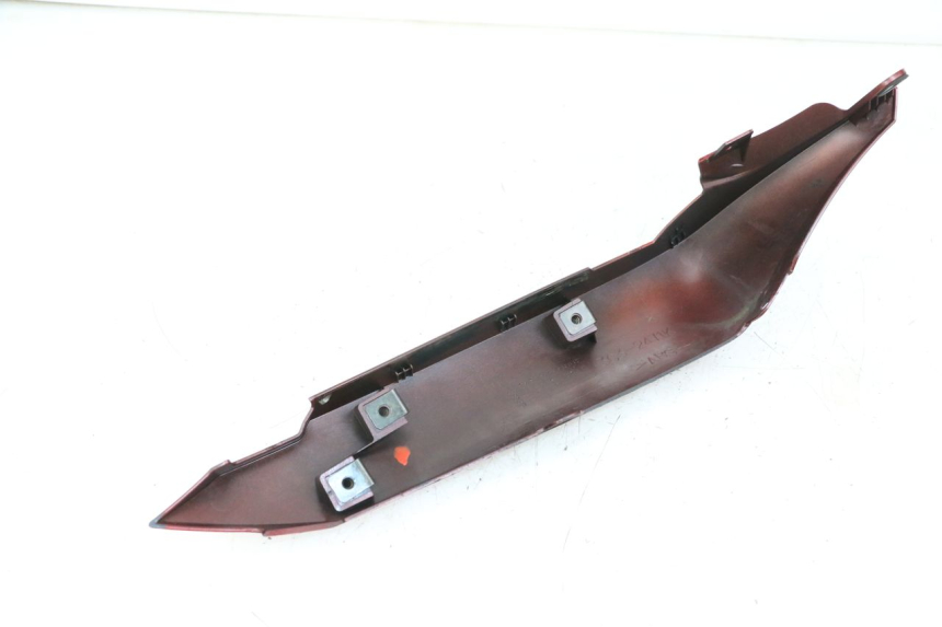 photo de REAR LEFT PANEL YAMAHA FZ1 FAZER 1000 (2007 - 2009)