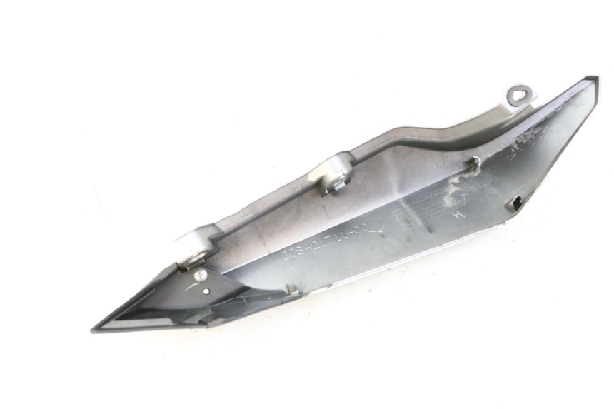 photo de REAR LEFT PANEL YAMAHA XJ6 600 (2008 - 2016)