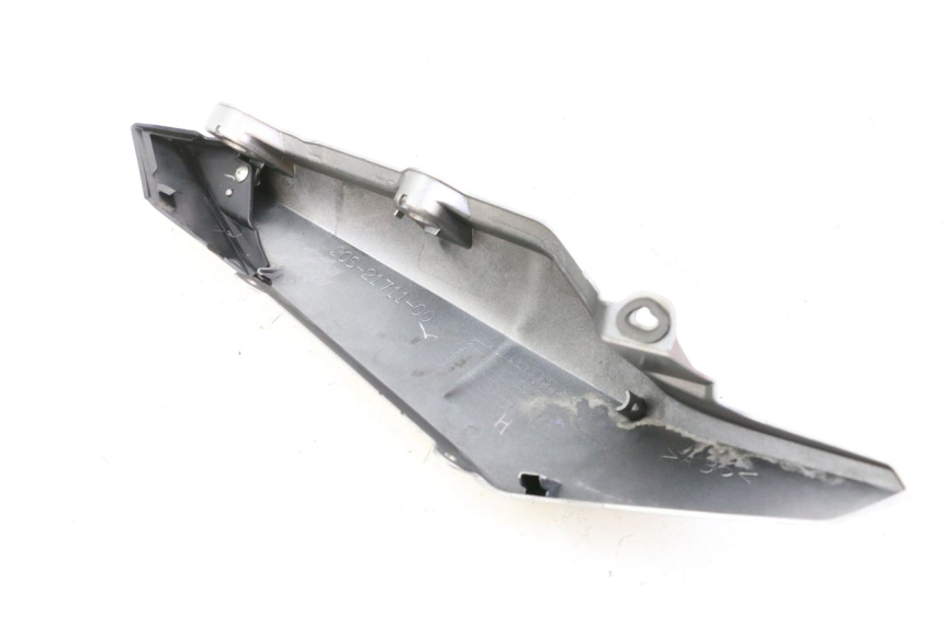 photo de REAR LEFT PANEL YAMAHA XJ6 600 (2008 - 2016)