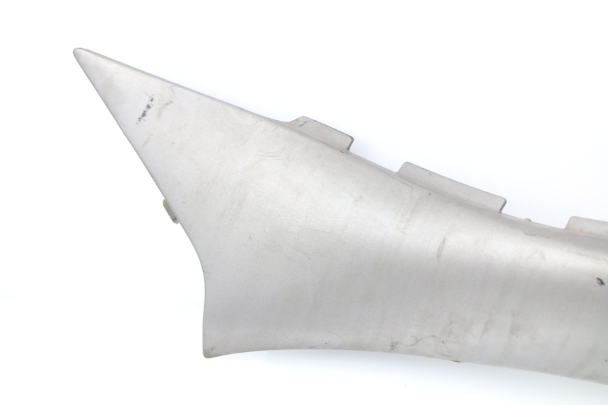 photo de REAR LEFT PANEL YAMAHA XJ600 XJ DIVERSION 600 (1992 - 1997)