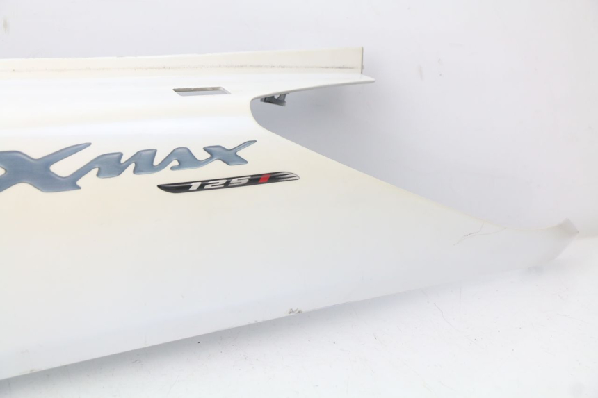 photo de LEFT REAR SIDE PANEL YAMAHA XMAX X-MAX 125 (2006 - 2009)