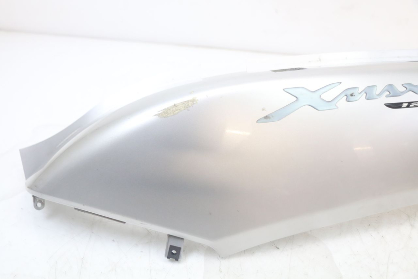 photo de LEFT REAR SIDE PANEL YAMAHA XMAX X-MAX 125 (2006 - 2009)