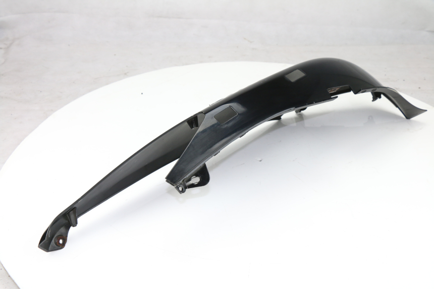 photo de LEFT REAR SIDE PANEL YAMAHA XMAX X-MAX 125 (2006 - 2009)