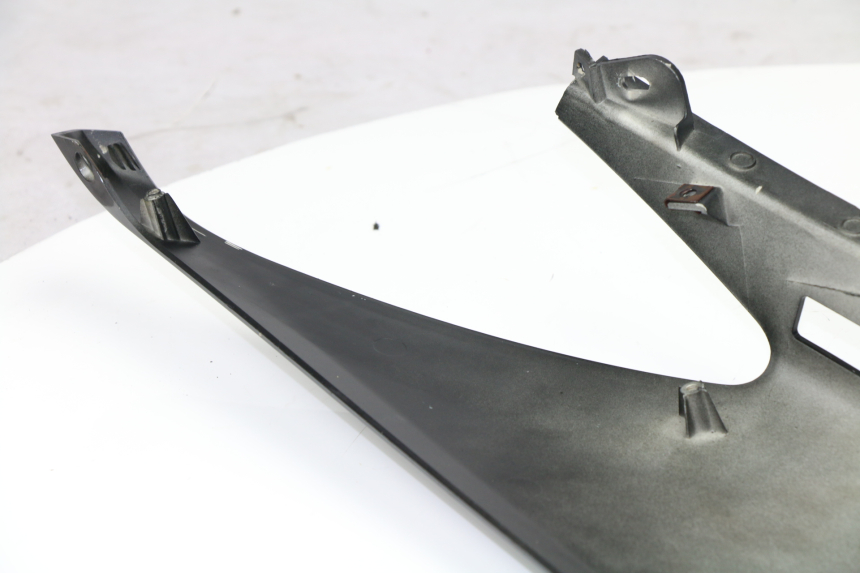 photo de LEFT REAR SIDE PANEL YAMAHA XMAX X-MAX 125 (2006 - 2009)