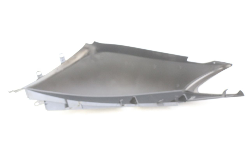 photo de LEFT REAR SIDE PANEL YAMAHA XP T-MAX TMAX ABS 500 (2004 - 2007)