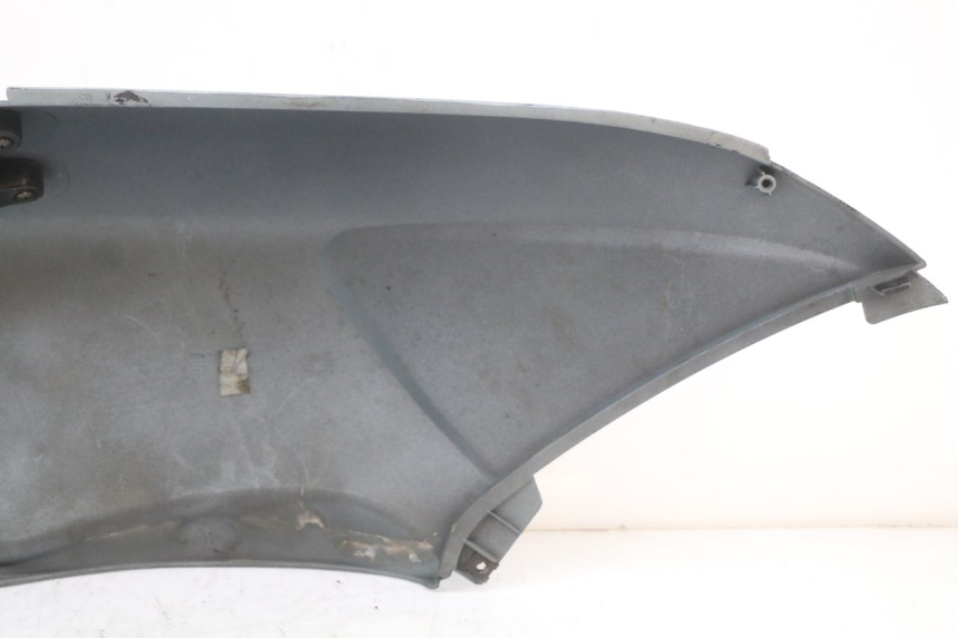 photo de REAR LEFT PANEL YAMAHA YP MAJESTY 125 (2002 - 2006)