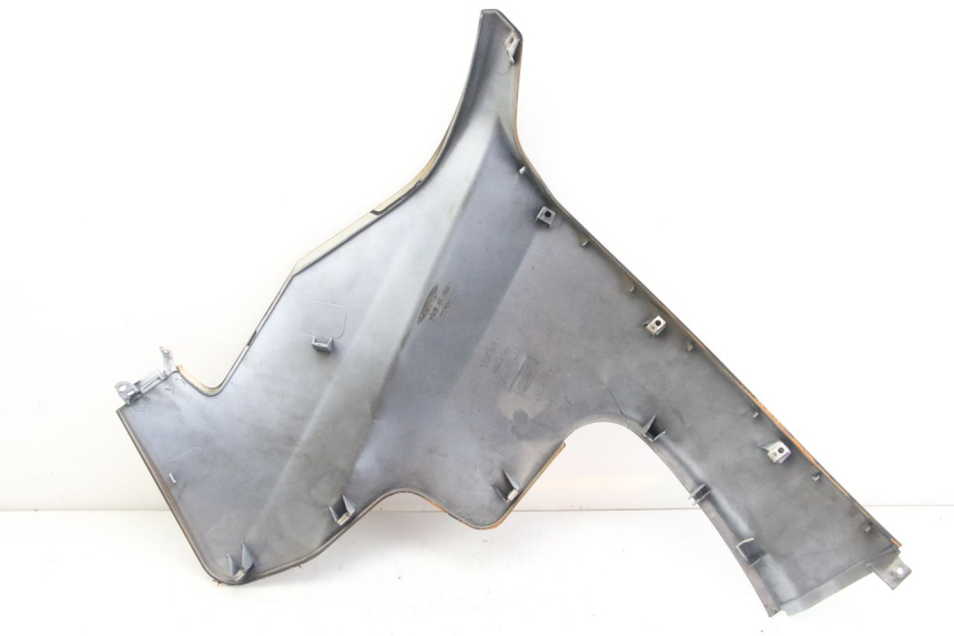 photo de RIGHT FRONT SIDE PANEL APRILIA ATLANTIC 500 (2002 - 2003)