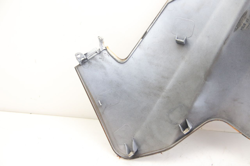 photo de RIGHT FRONT SIDE PANEL APRILIA ATLANTIC 500 (2002 - 2003)