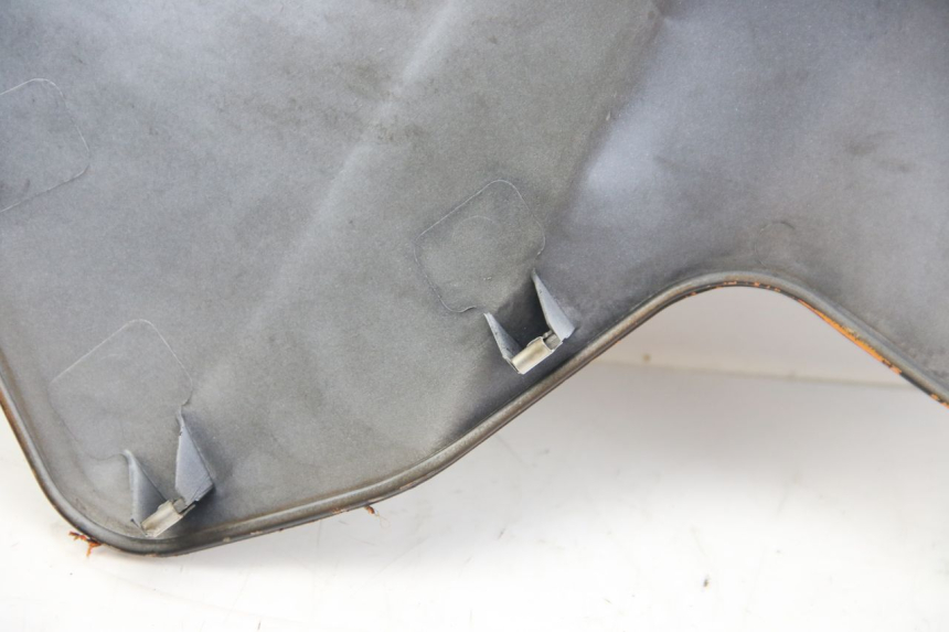 photo de RIGHT FRONT SIDE PANEL APRILIA ATLANTIC 500 (2002 - 2003)