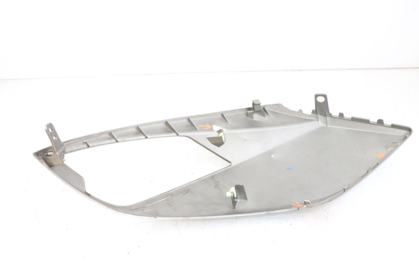 photo de RIGHT FRONT SIDE PANEL PEUGEOT CITYSTAR 50 (2013 - 2017)