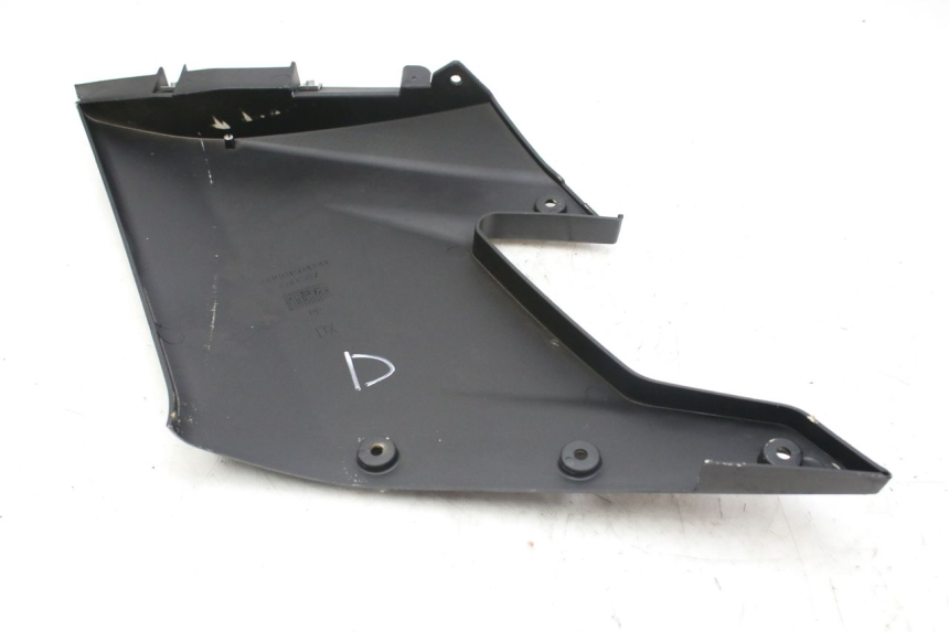 photo de RIGHT FRONT SIDE PANEL DERBI GPR 50 (2004 - 2009)