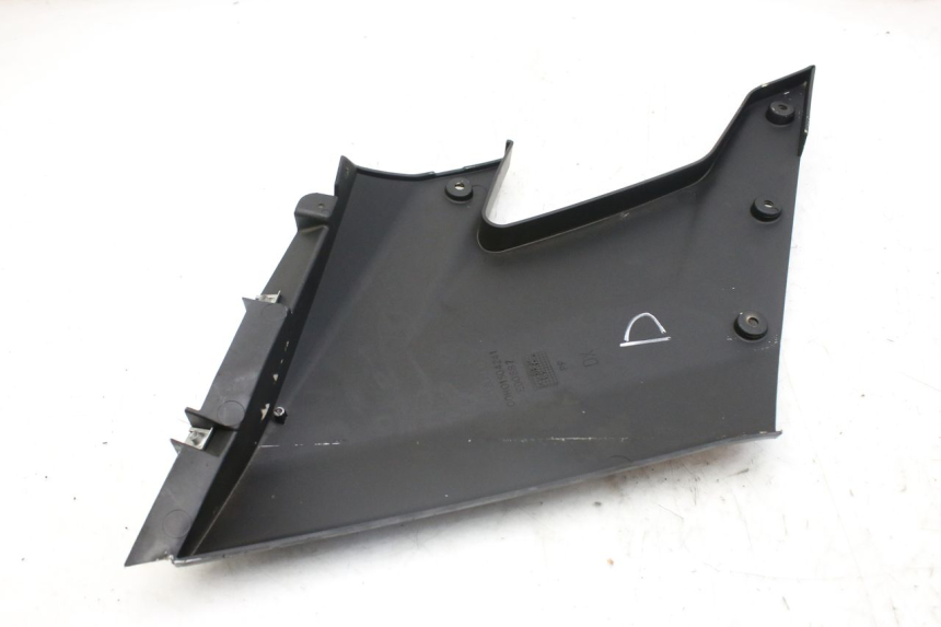 photo de RIGHT FRONT SIDE PANEL DERBI GPR 50 (2004 - 2009)