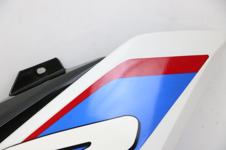 photo de RIGHT FRONT FAIRING BMW G310 R 310 (2016 - 2020)