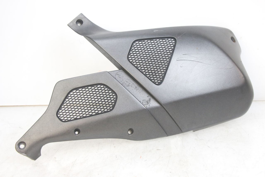 photo de RIGHT FRONT SIDE PANEL GILERA DNA 50 (2000 - 2007)
