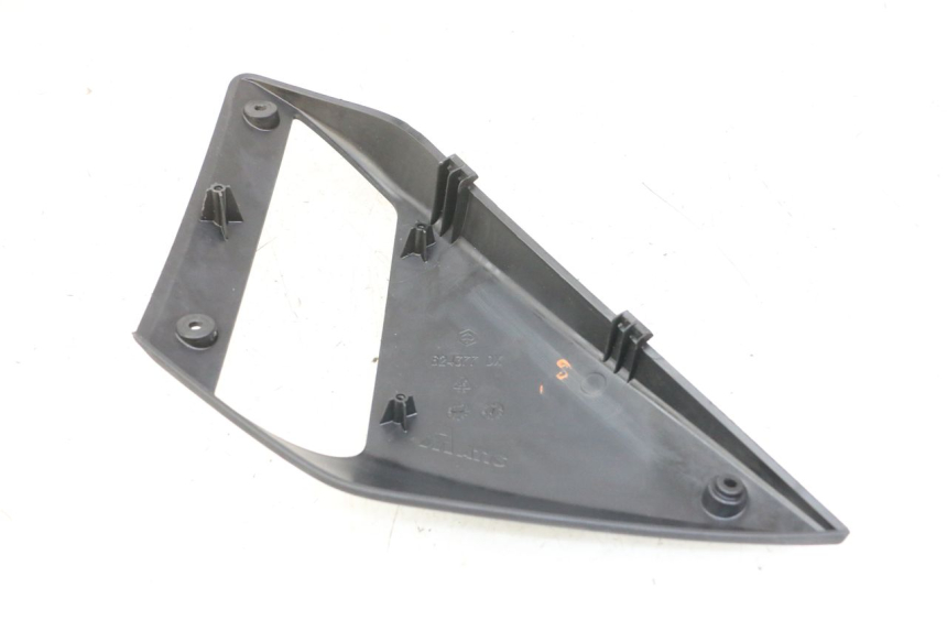 photo de RIGHT FRONT FAIRING GILERA NEXUS 300 (2008 - 2013)