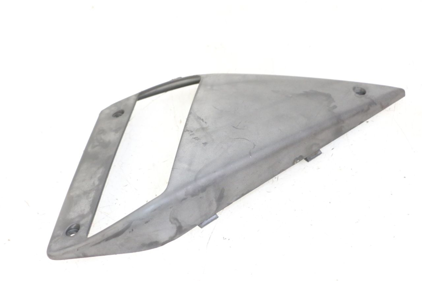 photo de RIGHT FRONT FAIRING GILERA NEXUS 300 (2008 - 2013)