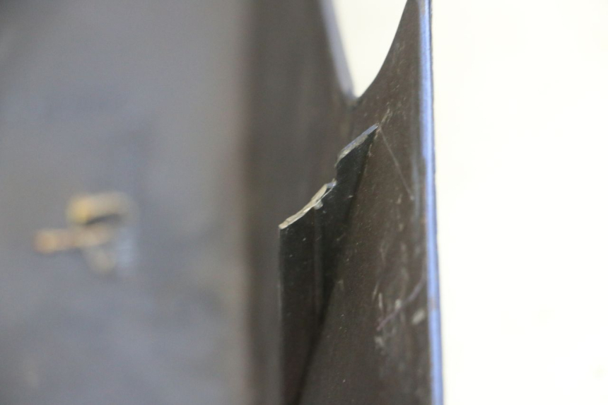 photo de RIGHT FRONT FAIRING KAWASAKI GPX R WARBIRD 600 (1988 - 1993) - Component detail