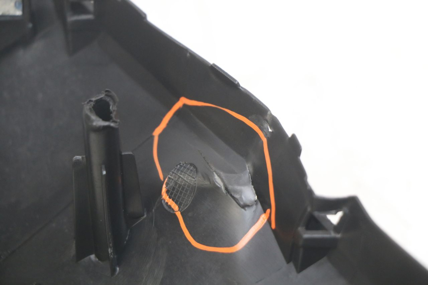 photo de RIGHT FRONT SIDE PANEL KYMCO AGILITY 16+ 4T 50 (2018 - 2023)