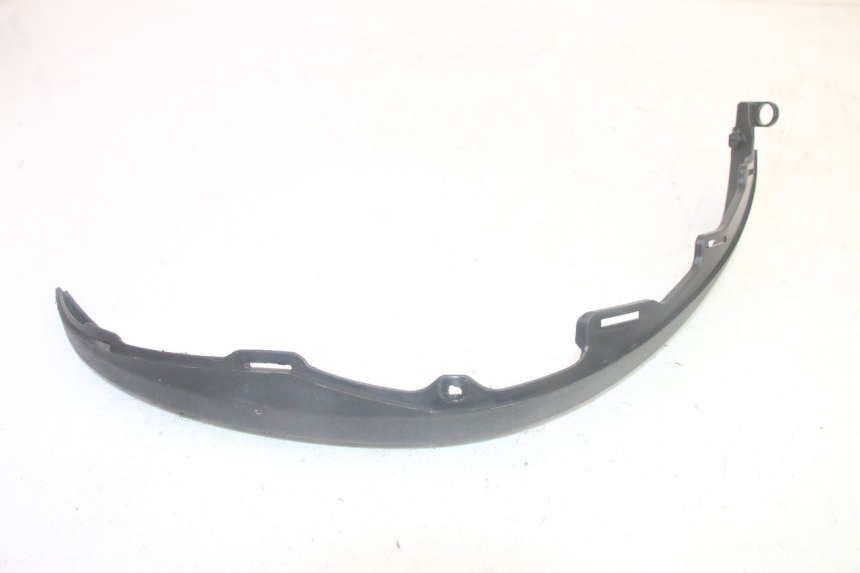 photo de RIGHT FRONT FAIRING PIAGGIO MP3 HPE 350 (2018 - 2020) - Zoom on usage condition