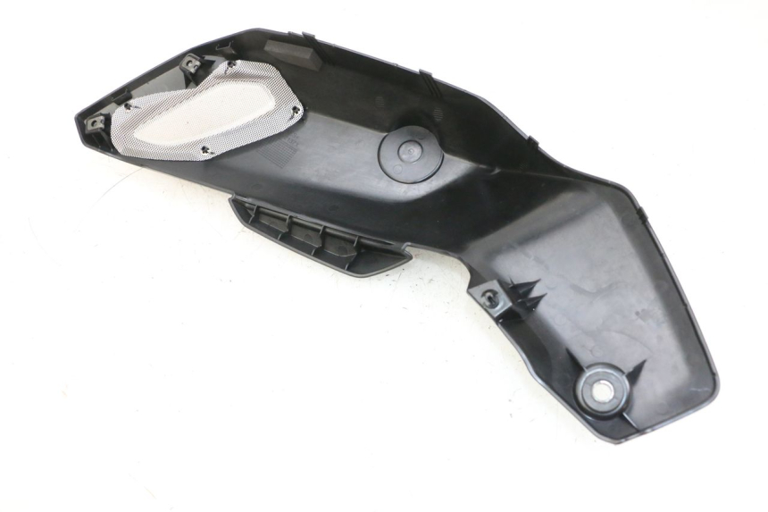 photo de RIGHT FRONT FAIRING YAMAHA MT-07 MT07 ABS 700 (2018 - 2020) - Alternative perspective