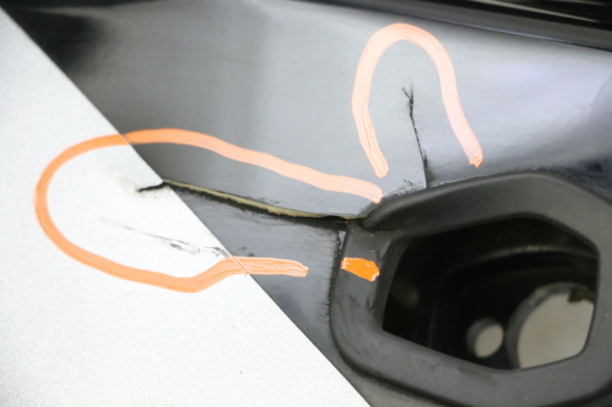 photo de RIGHT FRONT FAIRING HONDA NSR R 125 (1994 - 2003) - Focus on structure