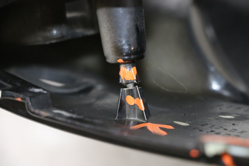 photo de RIGHT FRONT FAIRING HONDA NSR R 125 (1994 - 2003) - Alternative perspective