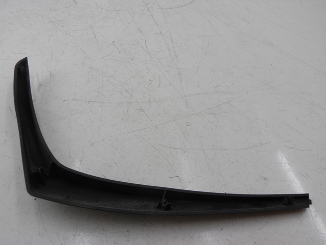 photo de RIGHT FRONT FAIRING PIAGGIO BEVERLY 125 (2001 - 2004)