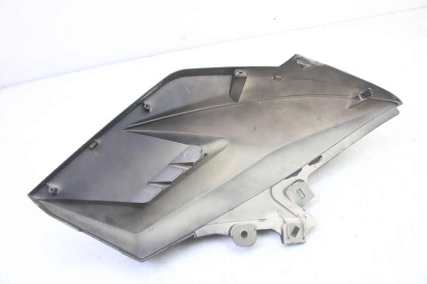 photo de RIGHT FRONT SIDE PANEL MAG POWER R-STREET 50 (2016 - 2025)