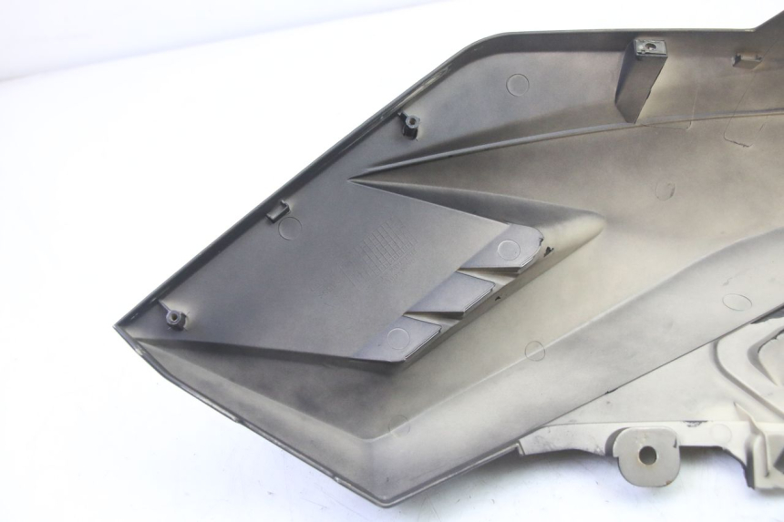 photo de RIGHT FRONT SIDE PANEL MAG POWER R-STREET 50 (2016 - 2025)