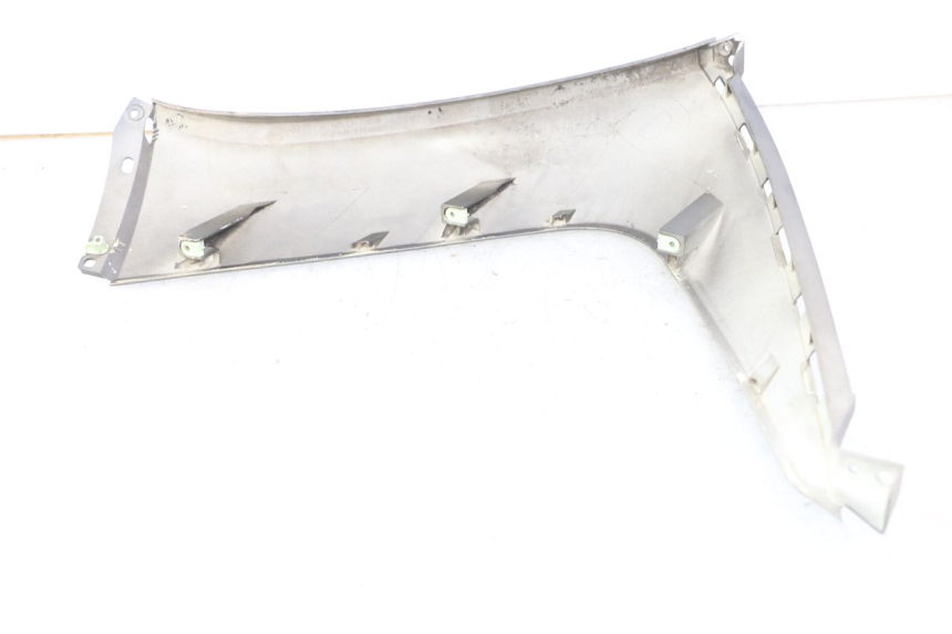 photo de RIGHT FRONT FAIRING PEUGEOT SATELIS 125 (2013 - 2018)