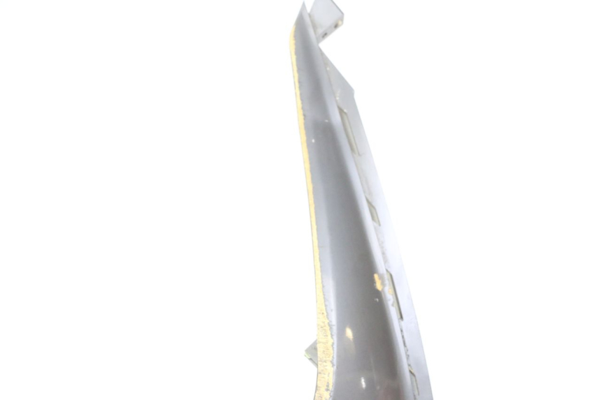 photo de RIGHT FRONT FAIRING PEUGEOT SATELIS 125 (2013 - 2018)