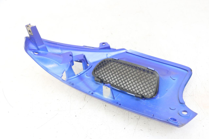 photo de RIGHT FRONT FAIRING PEUGEOT SPEEDFIGHT 2 LC 50 (2000 - 2009)