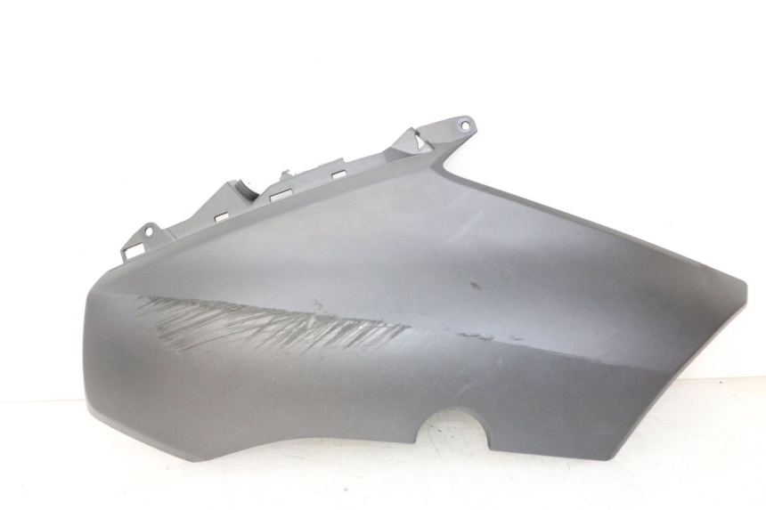photo de RIGHT FRONT FAIRING YAMAHA XMAX X-MAX 125 (2021 - 2025)