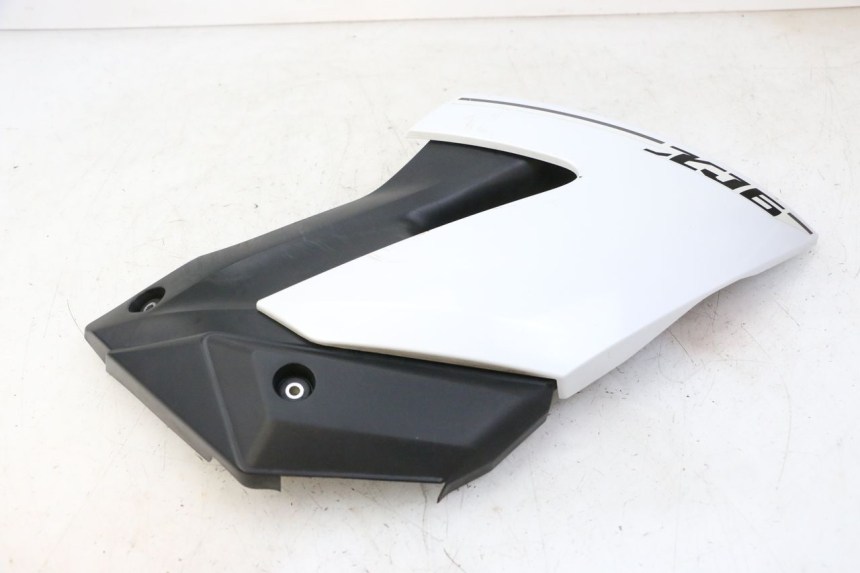 photo de RIGHT FRONT FAIRING YAMAHA XJ6 ABS 600 (2008 - 2016)