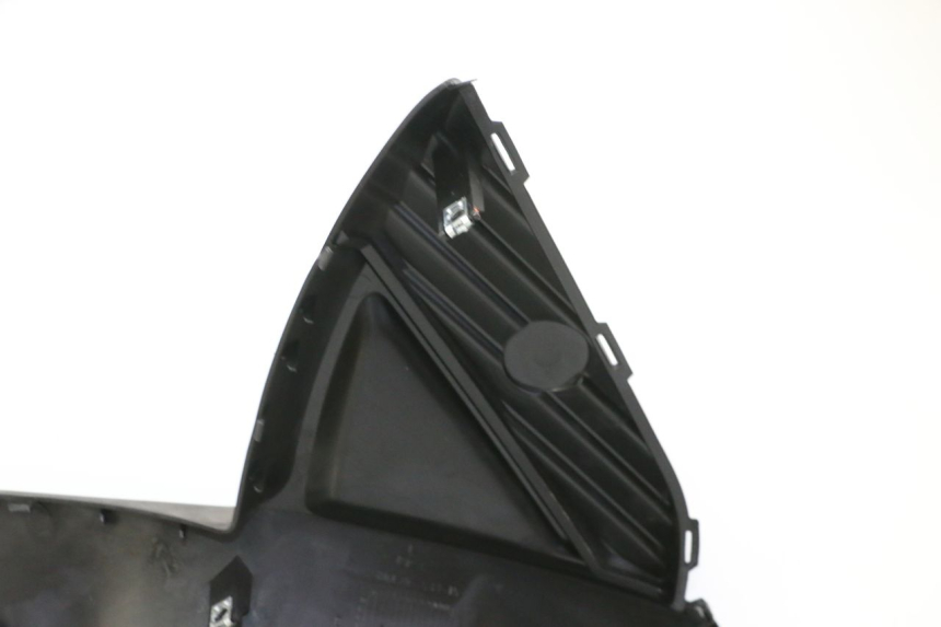 photo de LEFT FRONT FAIRING QUADRO 4 4D 350 (2015 - 2018)