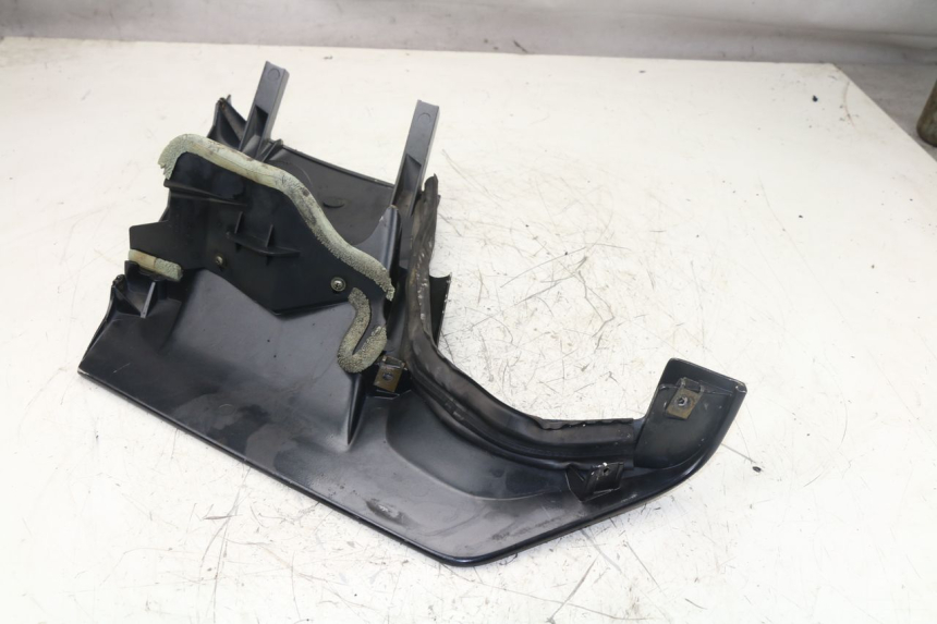 photo de LEFT FRONT FAIRING BMW K 75 RT 750 (1989 - 1997)