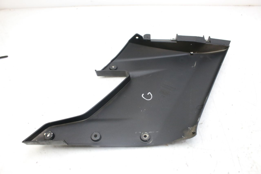 photo de LEFT FRONT SIDE PANEL DERBI GPR 50 (2004 - 2009)