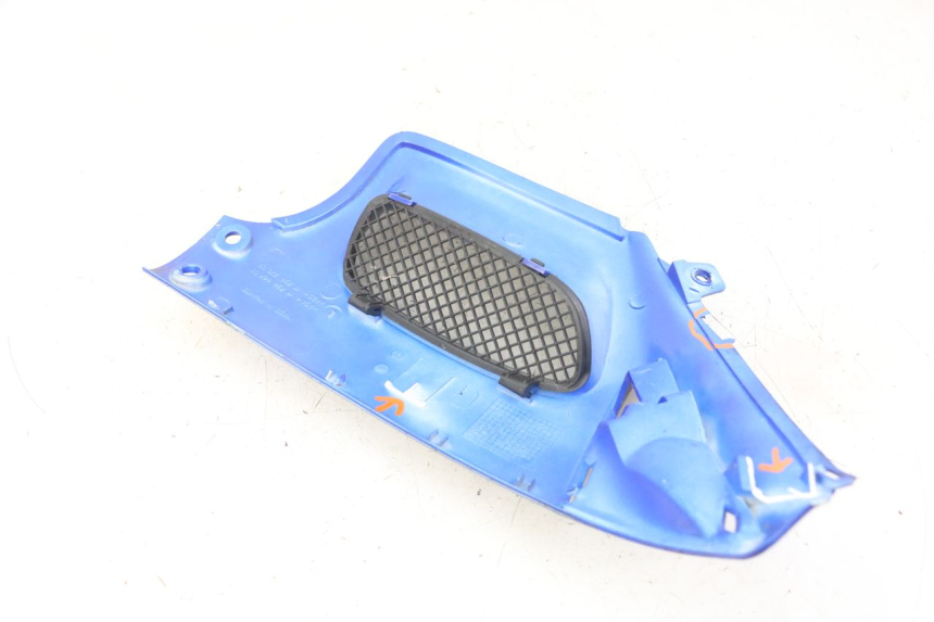 photo de LEFT FRONT FAIRING PEUGEOT SPEEDFIGHT 2 LC 50 (2000 - 2009)