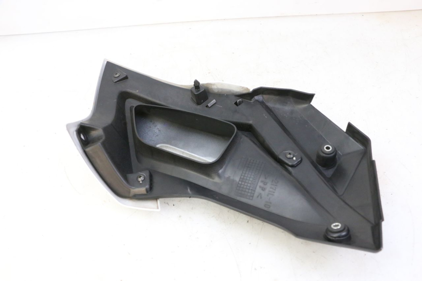 photo de LEFT FRONT FAIRING YAMAHA XJ6 ABS 600 (2008 - 2016)