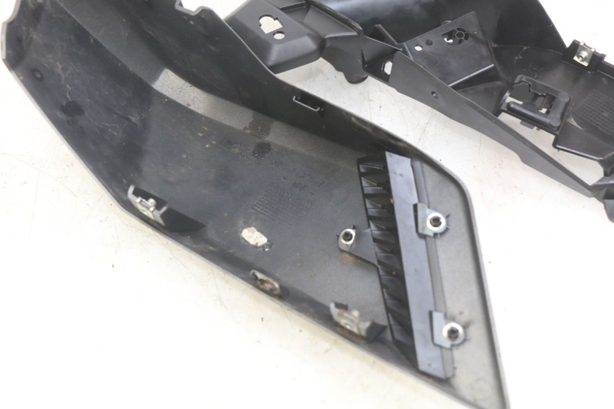 photo de LEFT FRONT SIDE PANEL YAMAHA MT ABS 125 (2014 - 2018)