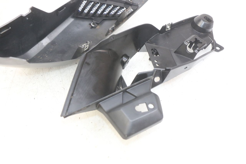 photo de LEFT FRONT SIDE PANEL YAMAHA MT ABS 125 (2014 - 2018)