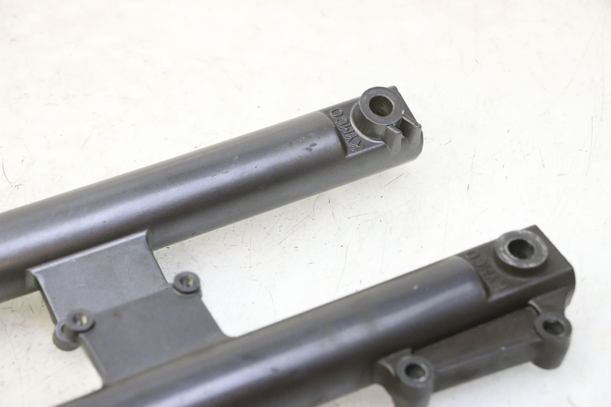 photo de FORKS LEG KYMCO AGILITY NAKED RENOUVO 2T 50 (2011 - 2018)