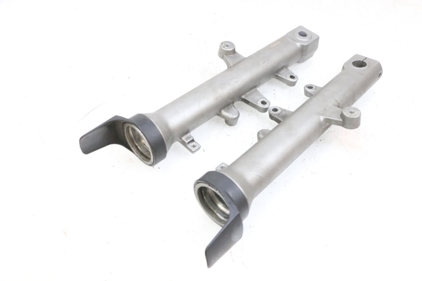 photo de FORKS LEG SUZUKI BURGMAN EXECUTIVE ABS 650 (2006 - 2012) - Surface and material condition