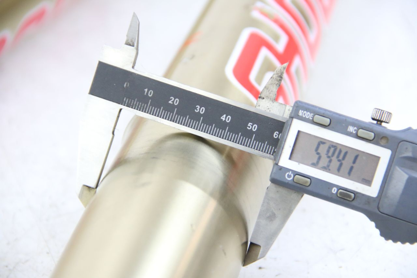 photo de FORK TUBE HONDA CRF 250 (2010 - 2013)