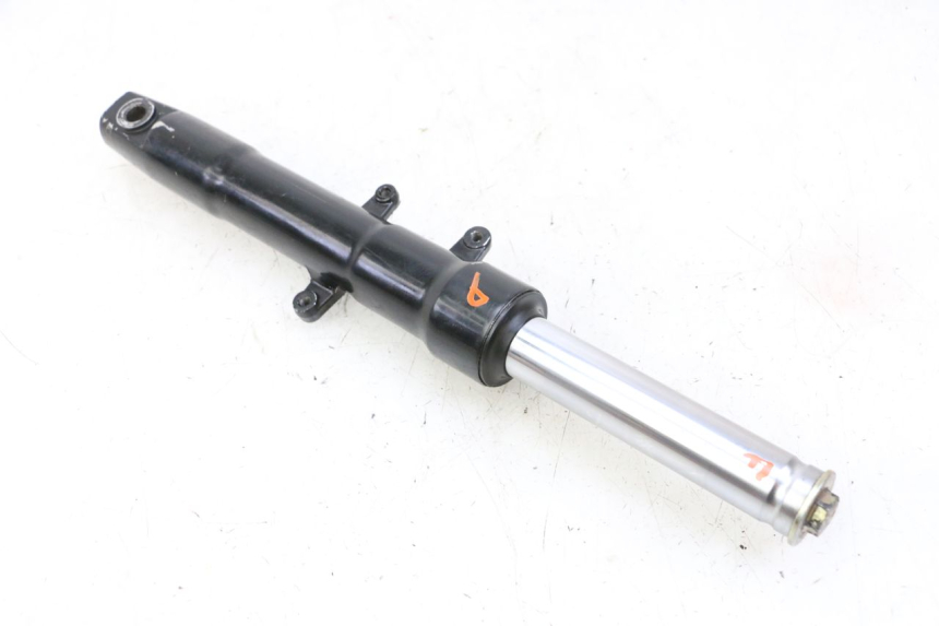 photo de RIGHT FORKS LEG ORCAL CAVARO 4T 50 (2019 - 2023)