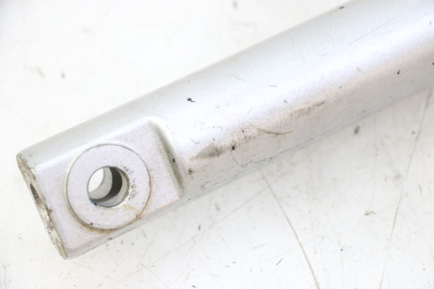 photo de RIGHT FORKS LEG PEUGEOT KISBEE 4T 50 (2018 - 2022)