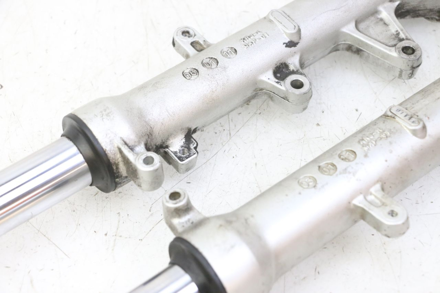 photo de FORKS LEG HONDA FES S-WING SWING ABS 125 (2007 - 2015)