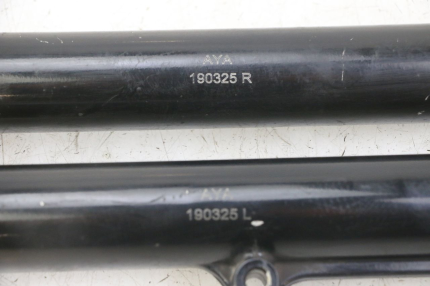 photo de FORKS LEG SYM FIDDLE 3 III 50 (2014 - 2020)