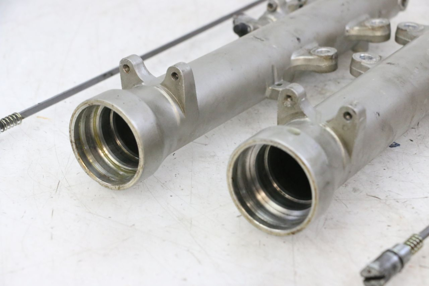 photo de FORKS LEG YAMAHA FJ 36Y 1100 (1984 - 1985)